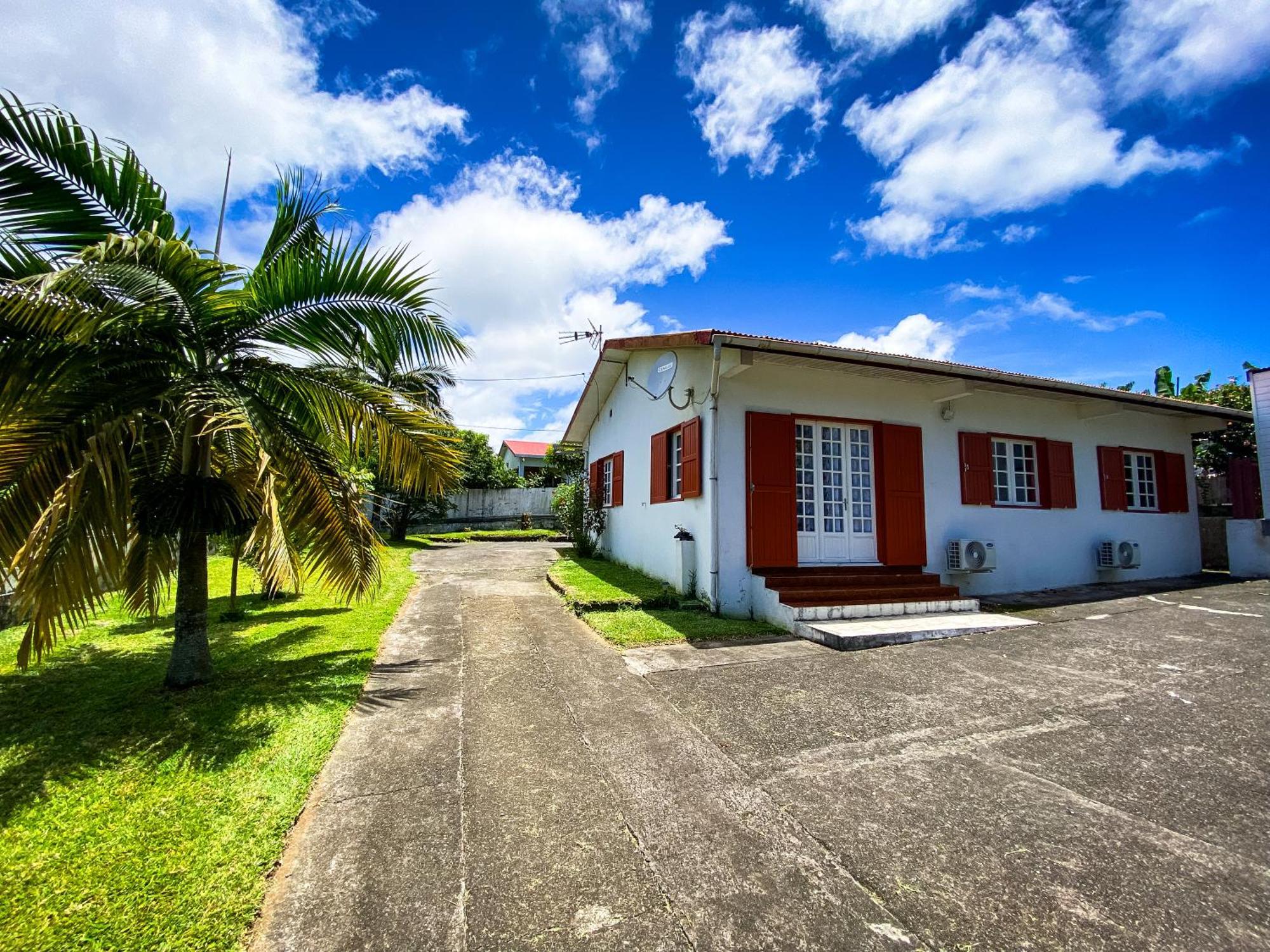 Gite Les Bananiers Saint-Joseph Bagian luar foto